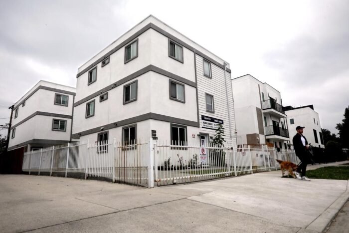 LA Authorities Target Illegal Hostels in Quiet Neighborhoods